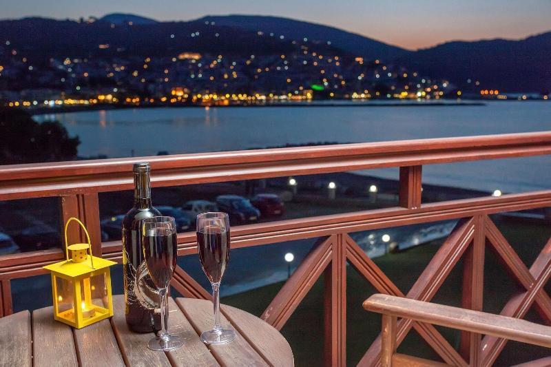 Aeolos Hotel Скопелос Екстериор снимка
