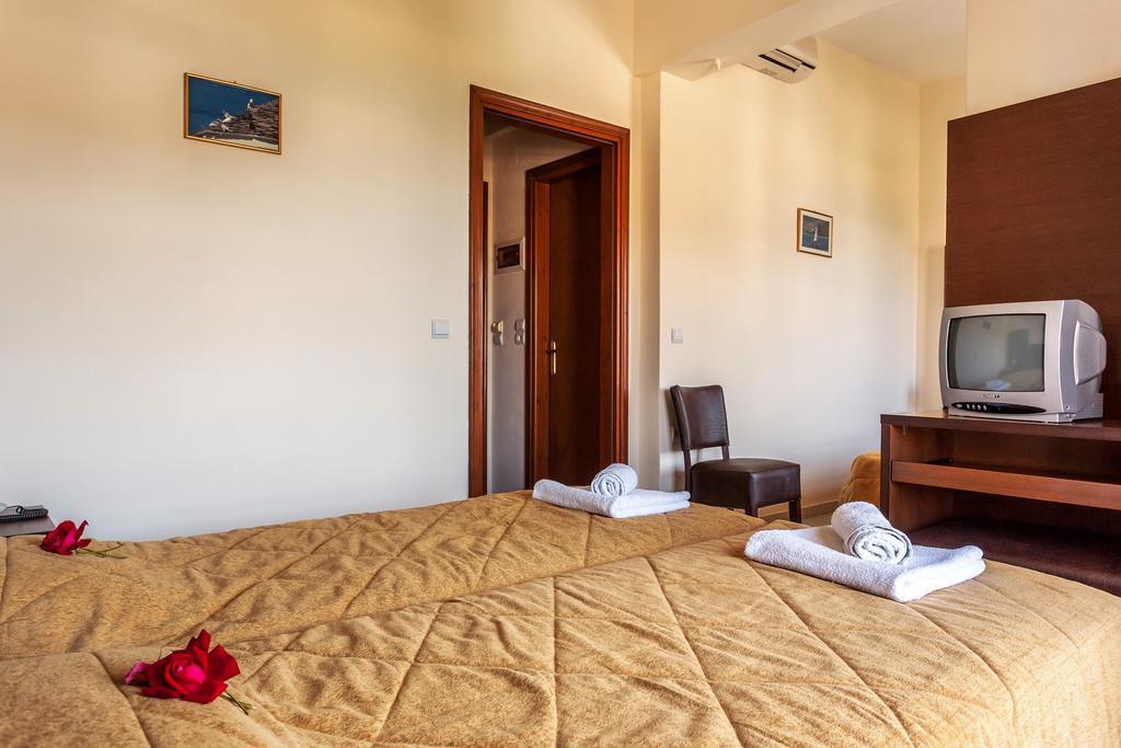 Aeolos Hotel Скопелос Екстериор снимка