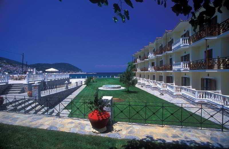 Aeolos Hotel Скопелос Екстериор снимка