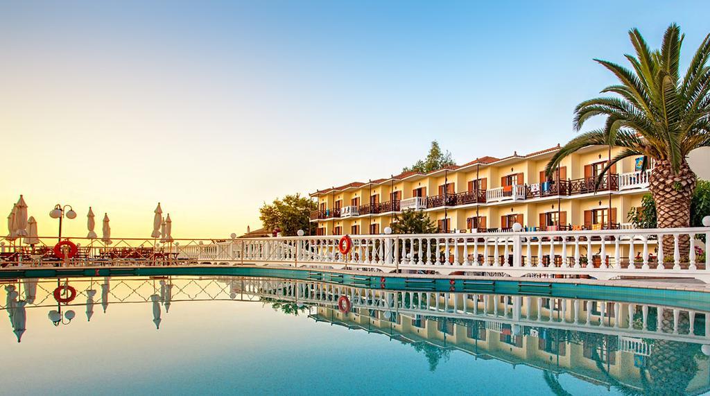 Aeolos Hotel Скопелос Екстериор снимка