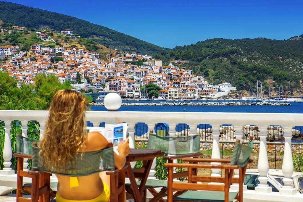 Aeolos Hotel Скопелос Екстериор снимка