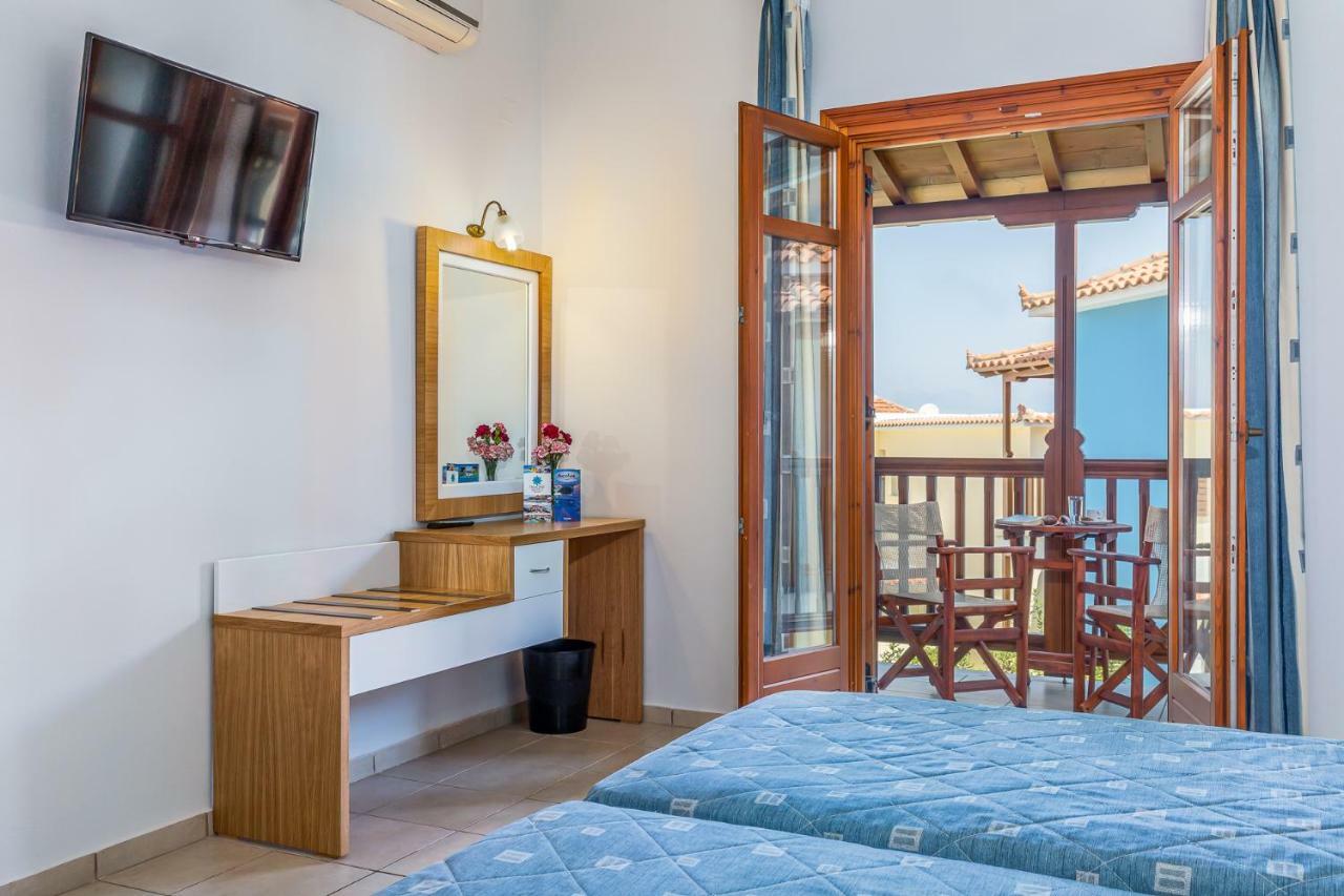 Aeolos Hotel Скопелос Екстериор снимка