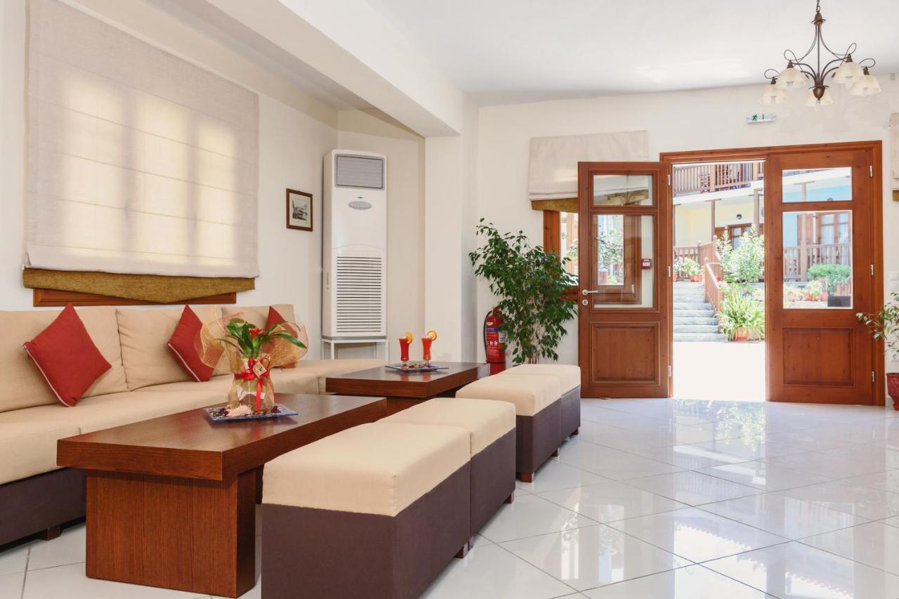 Aeolos Hotel Скопелос Екстериор снимка