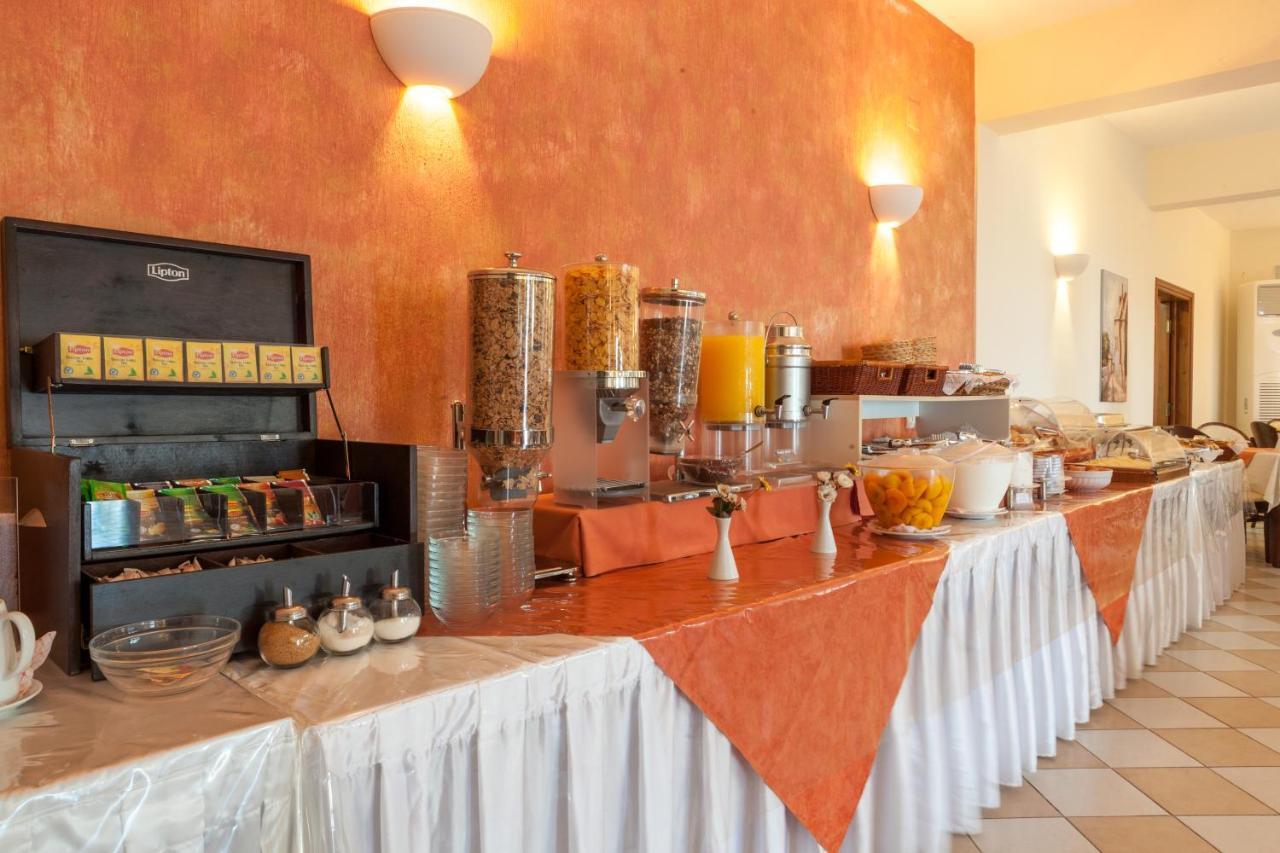 Aeolos Hotel Скопелос Екстериор снимка