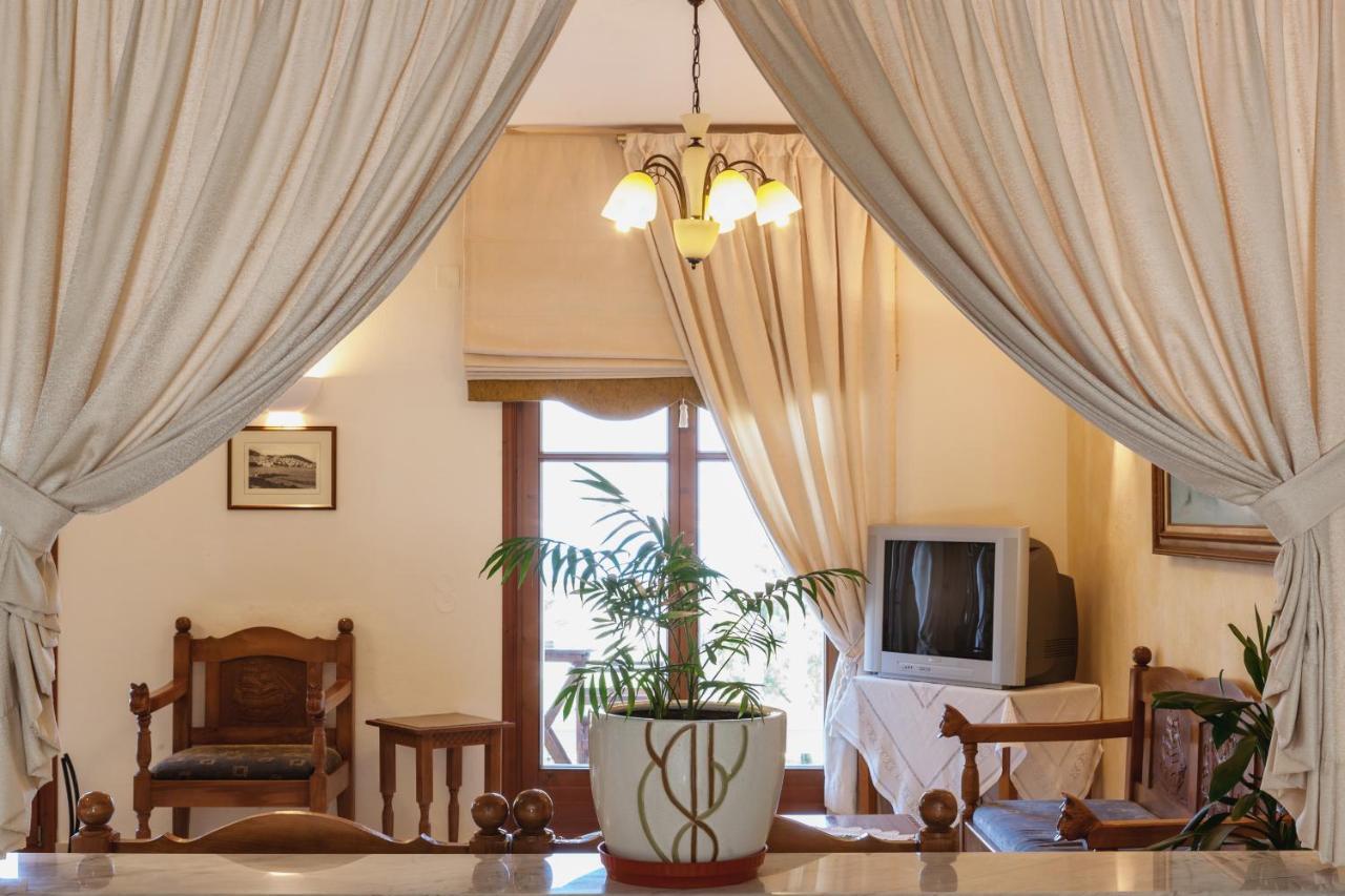 Aeolos Hotel Скопелос Екстериор снимка
