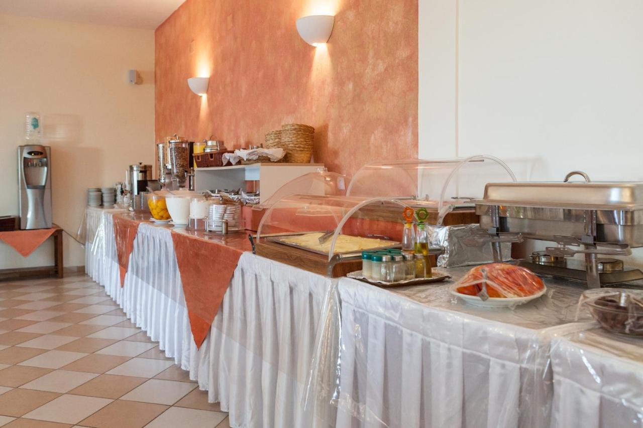 Aeolos Hotel Скопелос Екстериор снимка